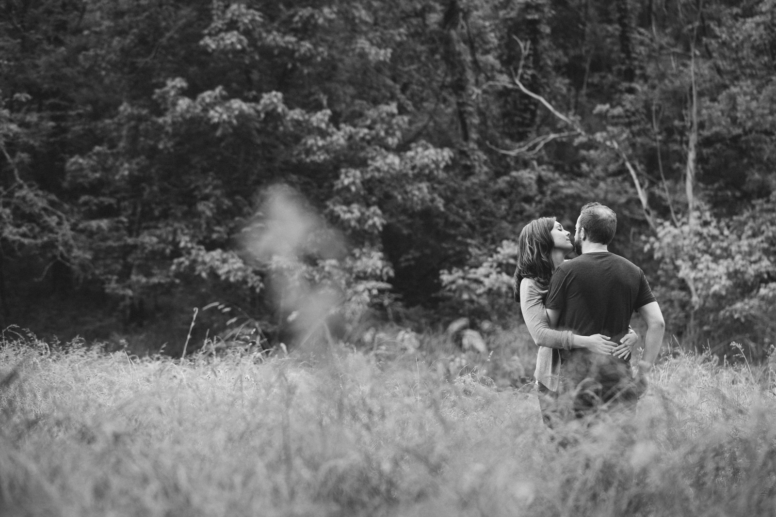 riverside field farm engagement photos
