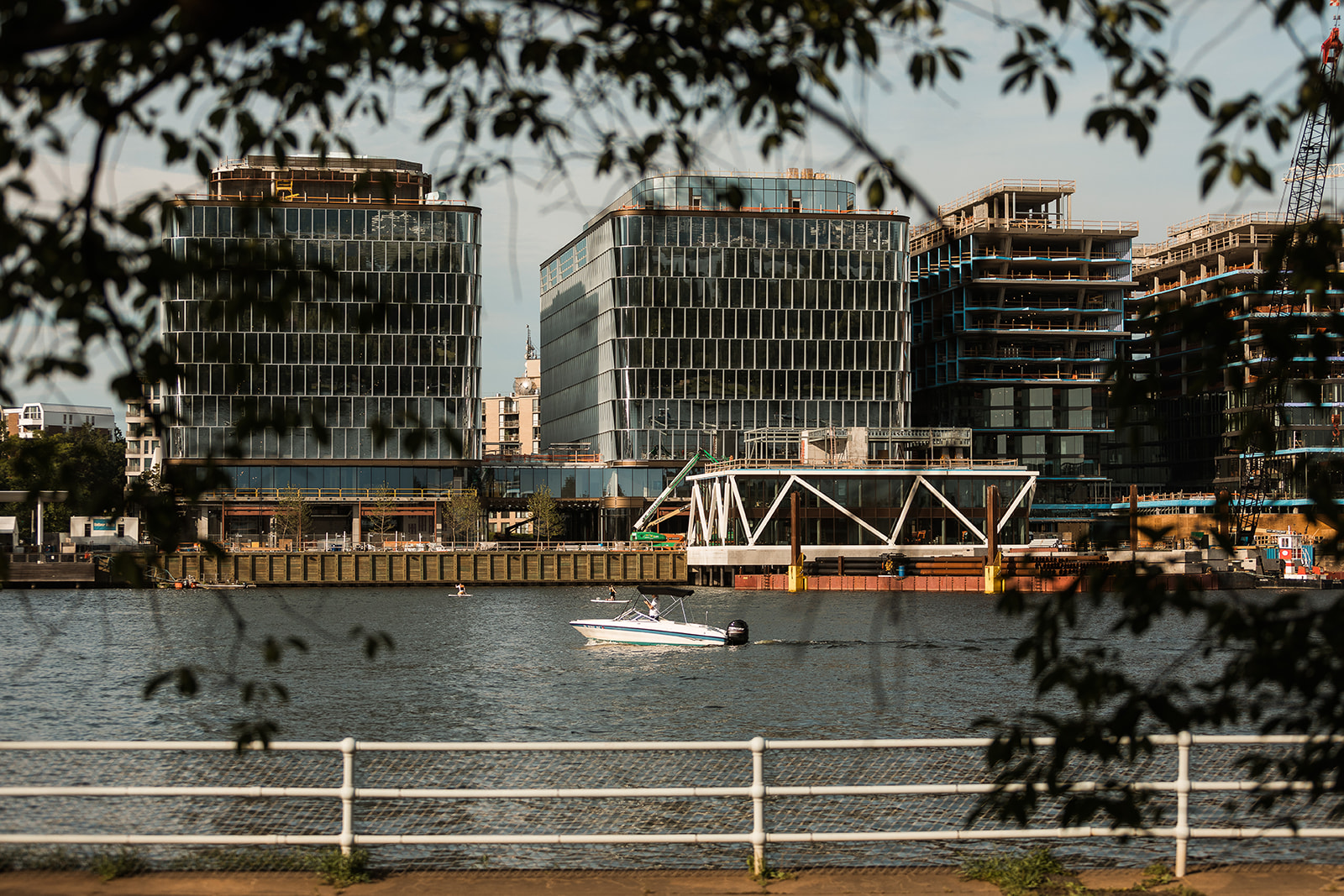 small boat on the potomac river in washington dc