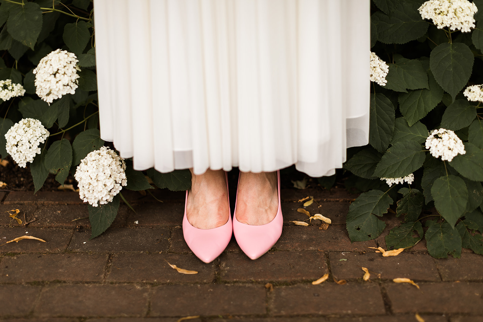 bride's pink pointed heels 