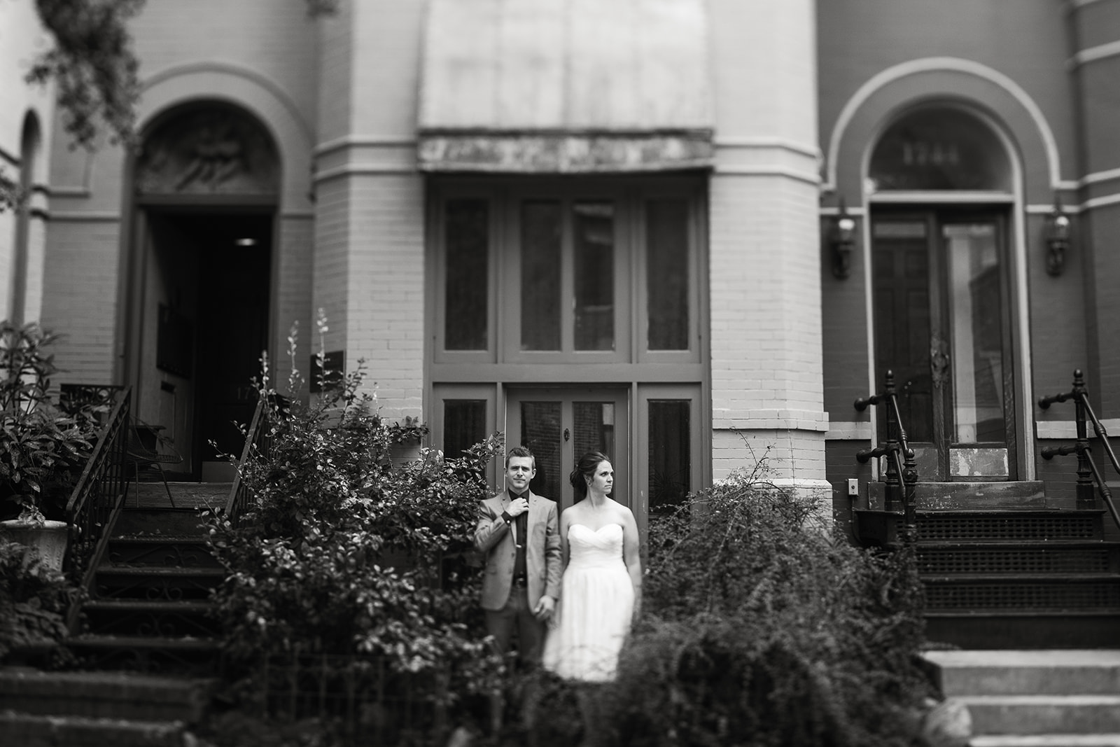 bride and groom in washington dc 