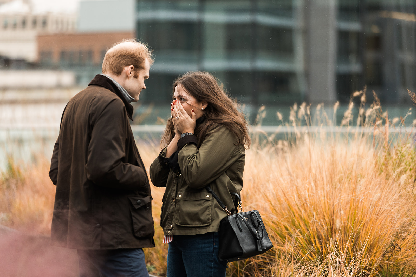 surprise rooftop proposal at mlk library in washington dc