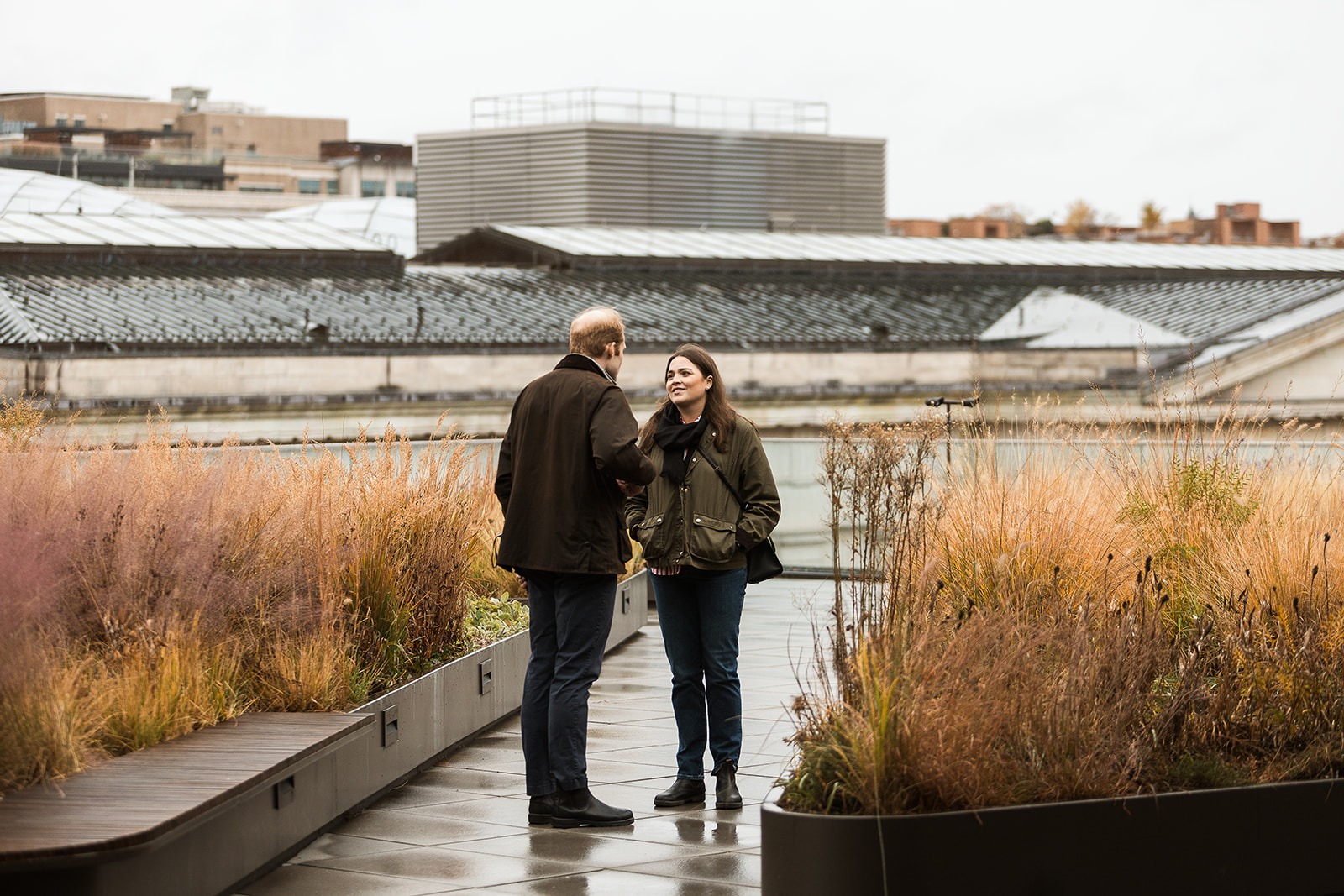 surprise rooftop proposal at mlk library in washington dc